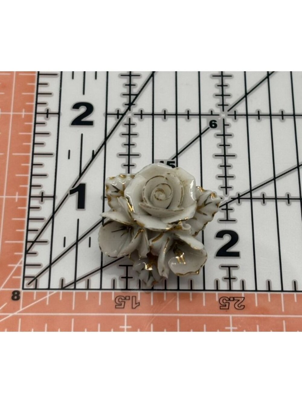 Vintage Japan Porcelain White and Gilt Edged Rose Brooch Hand Painted, Unbranded - Picture 10 of 10